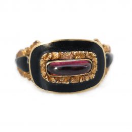 William IV garnet and black enamel ornate 18ct gold ring with inscription to reverse