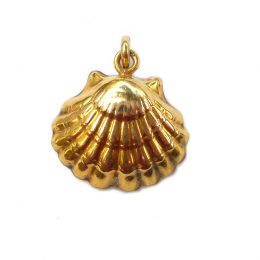 Tiny 9ct gold clam shell charm