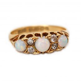 Edwardian opal and diamond 18ct gold ring