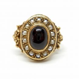 Vintage garnet and pearl 9ct gold cluster ring