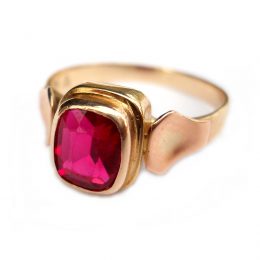 European 8ct gold red stone solitaire ring