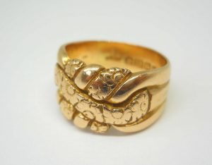 Antique Victorian 18ct gold keeper ring, circa 1900