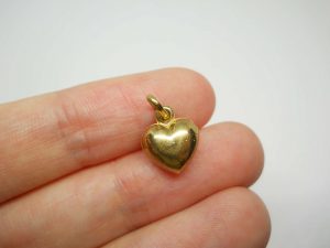 Vintage Italian 9ct gold chubby puffy heart charm