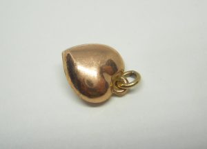 Antique 9ct rose gold puffy heart charm