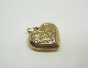 Vintage 9ct gold opening heart locket