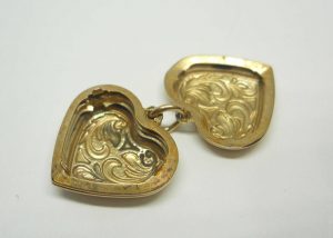 Vintage 9ct gold opening heart locket