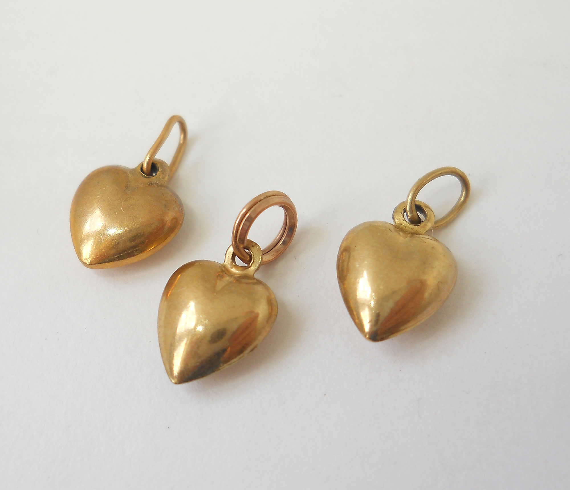 Baby puffy gold hearts x 3 | Antique Jewellery Box